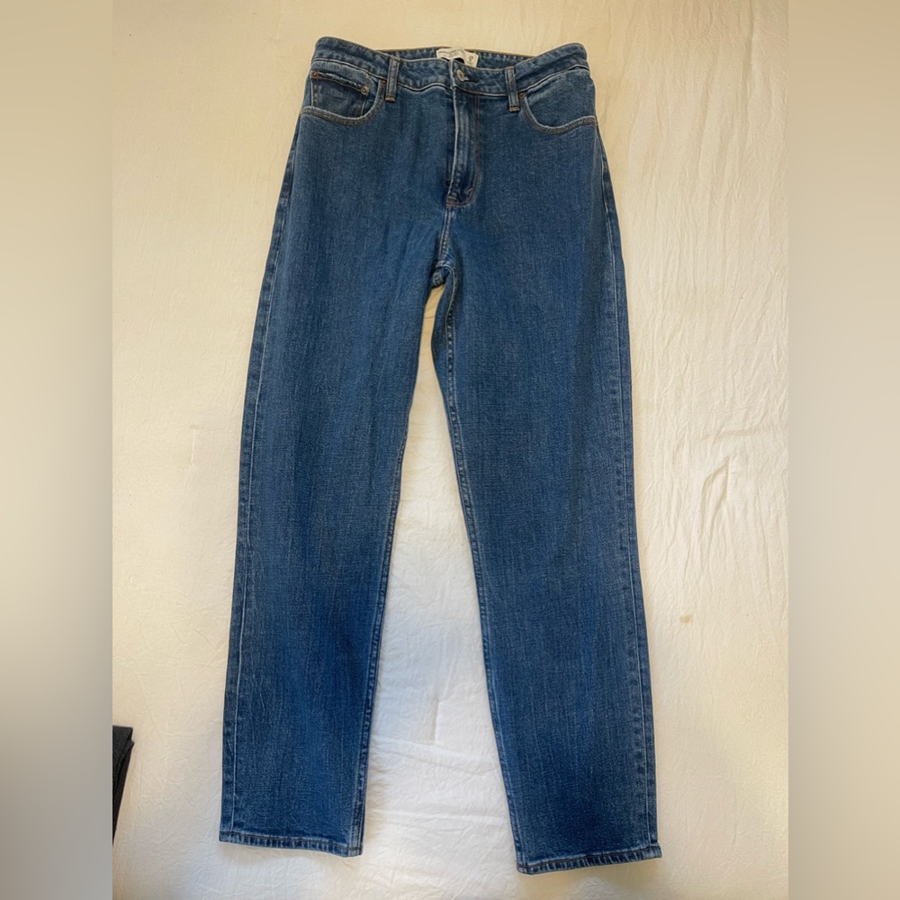 Abercrombie Mom Jeans Gem